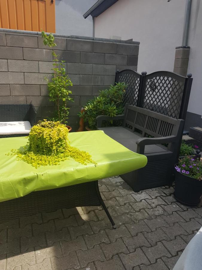Gastehaus Nickolai Apartment Flomborn ภายนอก รูปภาพ