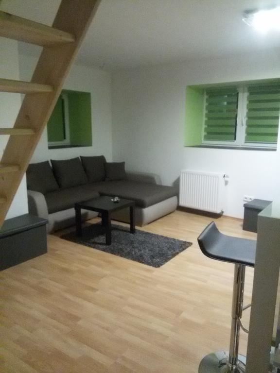 Gastehaus Nickolai Apartment Flomborn ภายนอก รูปภาพ