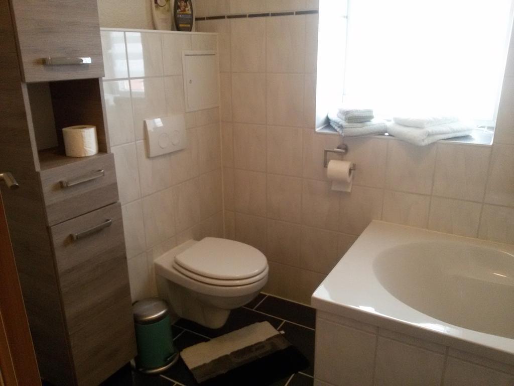 Gastehaus Nickolai Apartment Flomborn ภายนอก รูปภาพ