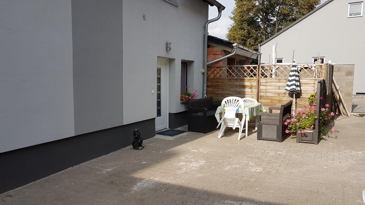 Gastehaus Nickolai Apartment Flomborn ภายนอก รูปภาพ
