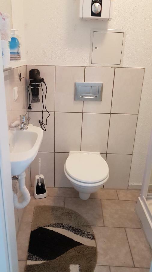 Gastehaus Nickolai Apartment Flomborn ภายนอก รูปภาพ